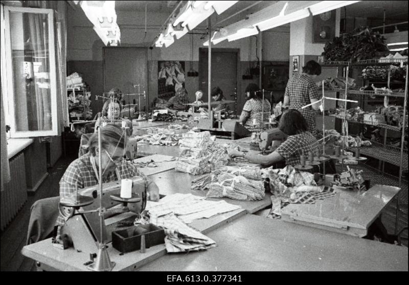 "Sangari" tsehhides - Põltsamaal ja Jõgeval.