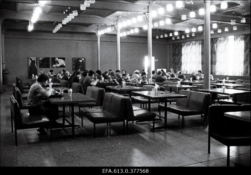 43. Kutsekeskkool T/K "Klementi" (koos Tiiu Takopiga).