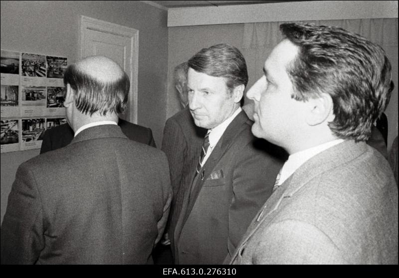 Sindi-150, pidustused.