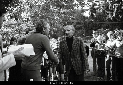 KM JS PKB [Projekteerimis Konstrueerimis Büroo] Spordipäev Kloogal.  similar photo
