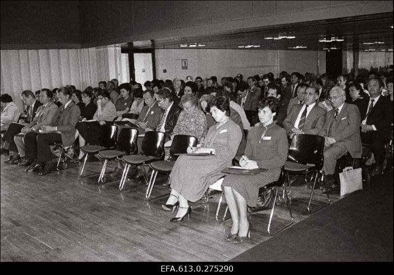 Üleliiduline konverents jäätmete kasutamisest.