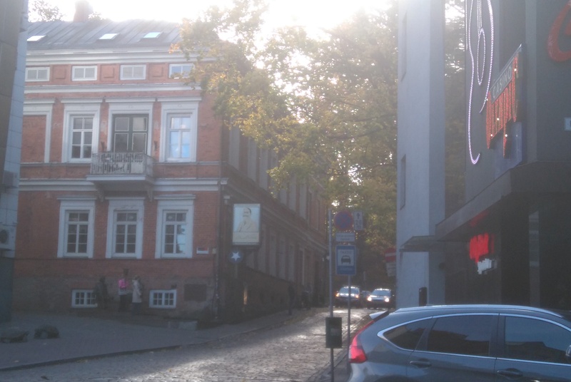 Vallikraavi tänava nurk rephoto