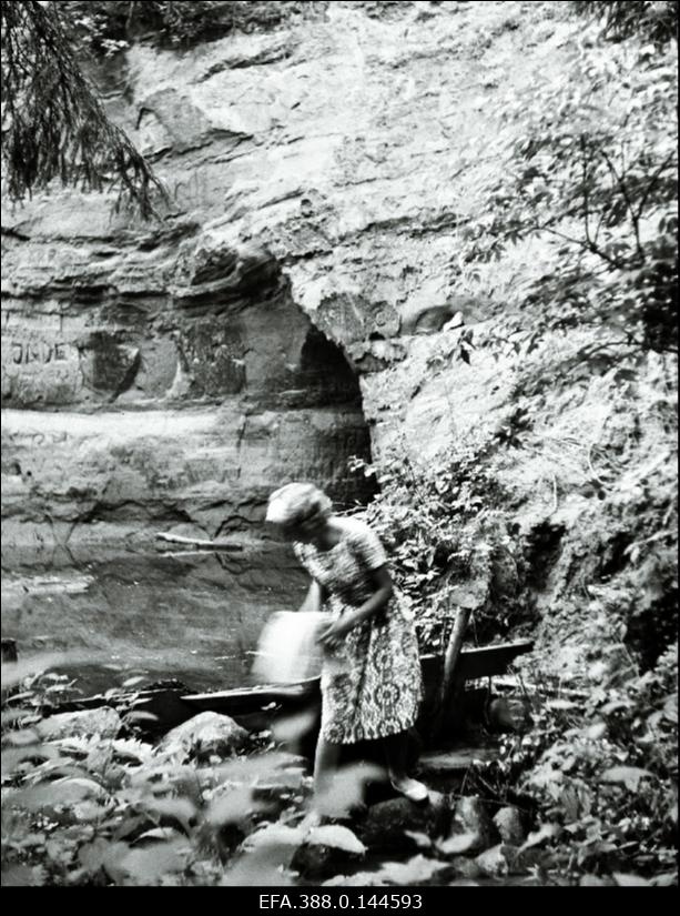 Põrguorg Siniallikul.