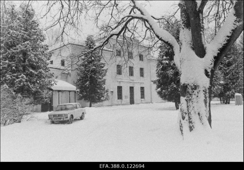 Vaade Raudna 8-kl. Koolile Heimtali mõisas.
