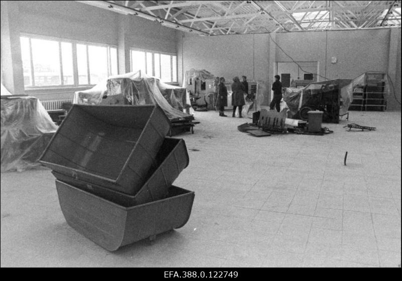 Seadmete paigaldamine Viljandi trükikoja "Kiir" uues hoones.