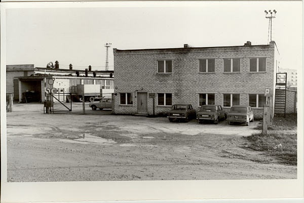 foto, Paide RTK endine autogaraaž-töökoda 04.10.1984.a.