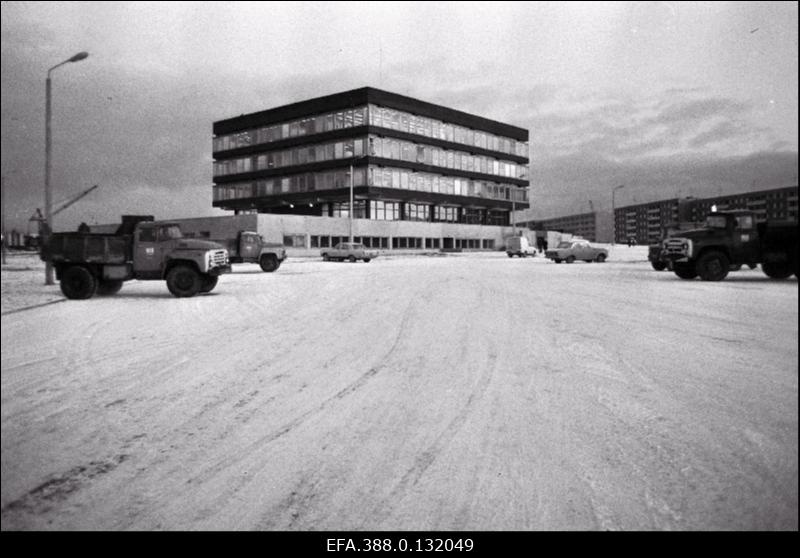 Vaade Viljandi "Kolhooside Ehituskontori" hoonele.