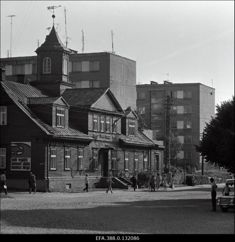 Valga raekoja välisvaade.