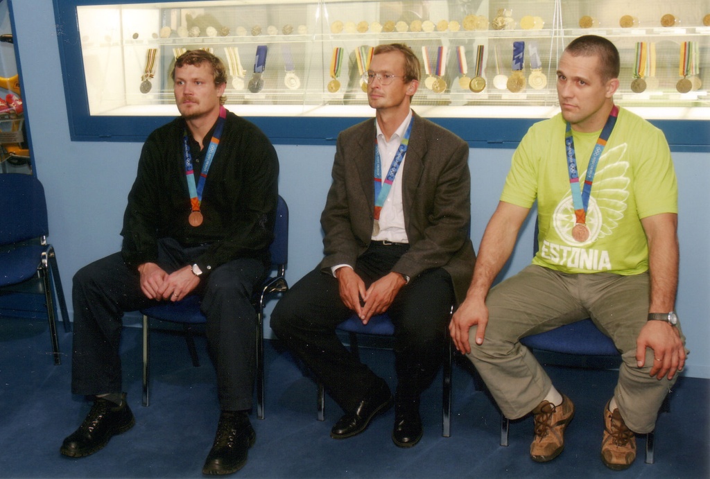 XXVIII suveolümpiamängude medalivõitjad spordimuuseumis 2004
