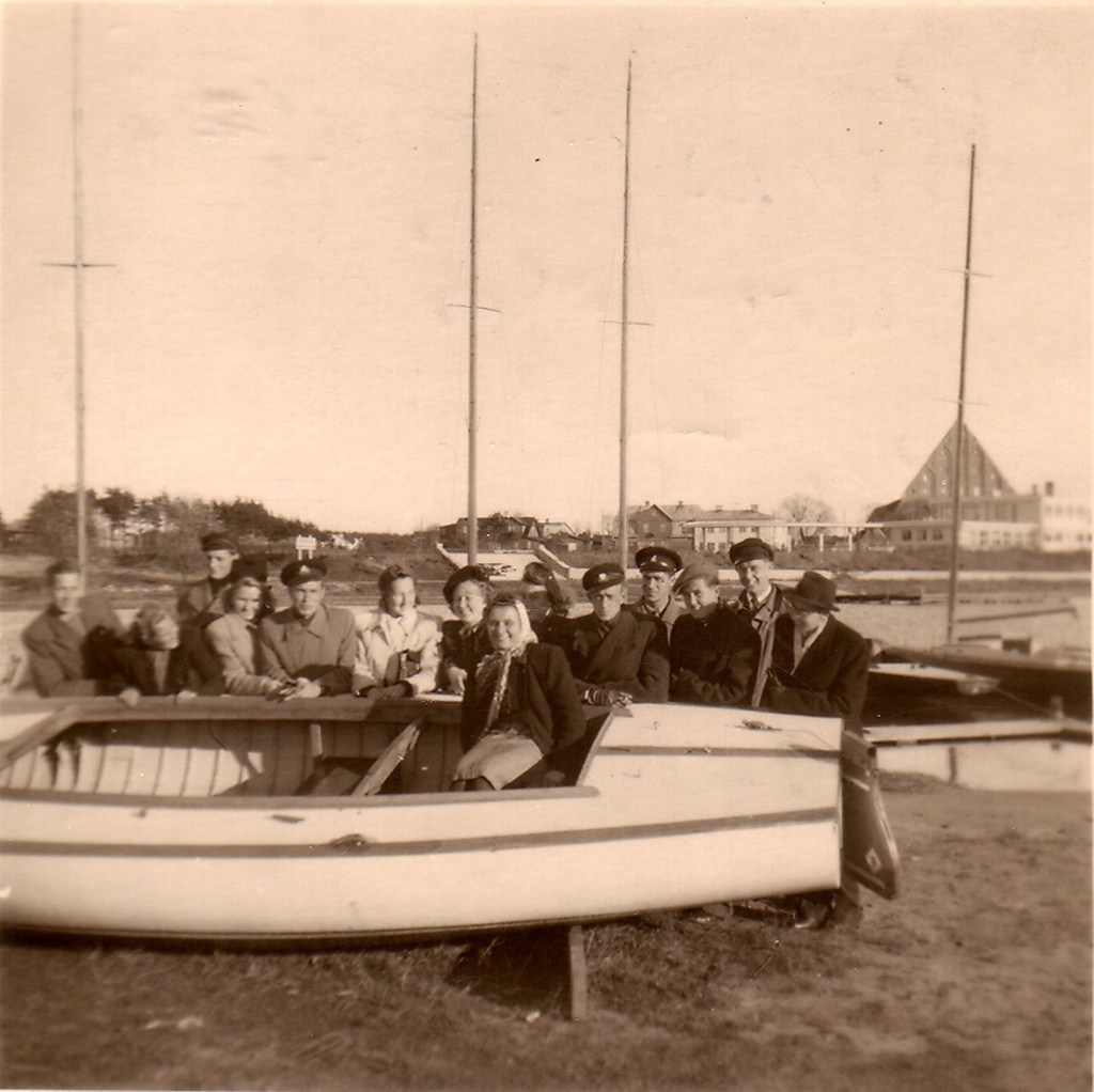 Grupp eesti purjetajaid Pirital 1948