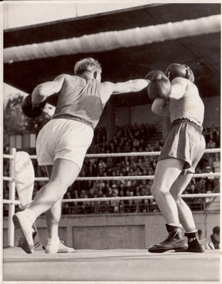 Uno-Georg Vunk poksiringis  similar photo