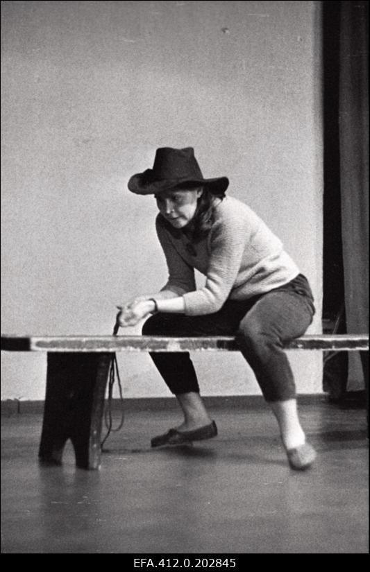 Praktiline töö Tallinna Riikliku Konservatooriumi lavakunsti kateedris. Etüüdid.