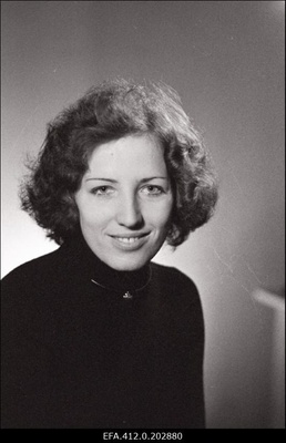 Tallinna Riikliku Konservatooriumi lavakunsti kateedri VIII lend: näitleja Silvi Ait.  duplicate photo