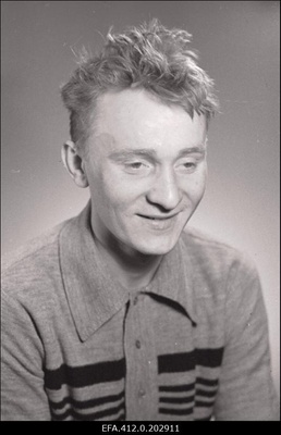 Tallinna Riikliku Konservatooriumi lavakunsti kateedri IX lend: näitleja Arvo Kukumägi.  duplicate photo