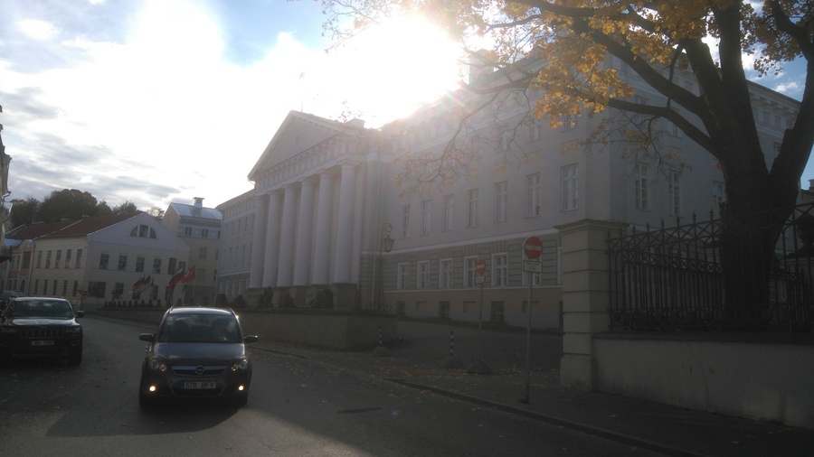 Tartu, Fassade of the University and Gustav Adolf's fairy tales. rephoto