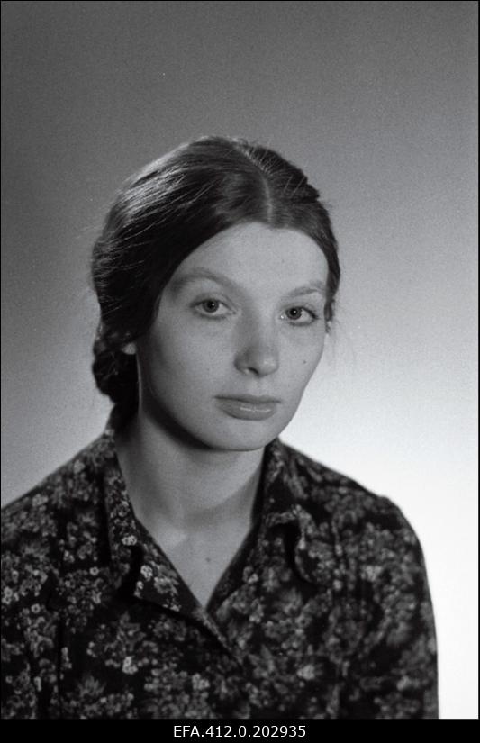 Tallinna Riikliku Konservatooriumi lavakunsti kateedri IX lend: näitleja Marika Vernik.