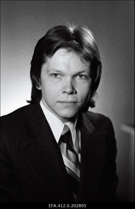 Tallinna Riikliku Konservatooriumi lavakunsti kateedri VIII lend: näitleja Mart Pukk.