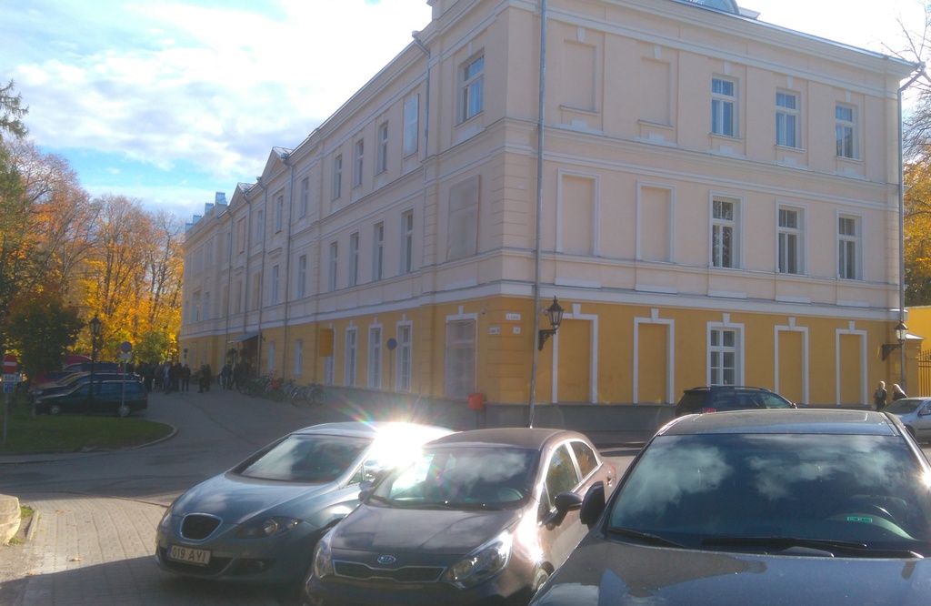 Tartu : Women's Clinic = Women's Clinic = Jurjevъ : Women's Clinic rephoto