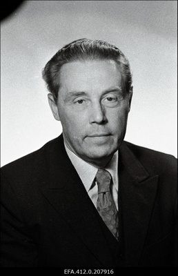 Helilooja Valter Ojakäär.  similar photo