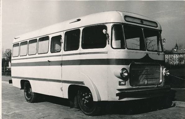 Tartu autoremonditehas nr 3, toodang. Haigla eriotstarbeline furgoonauto. 1962. Foto E. Kogel.