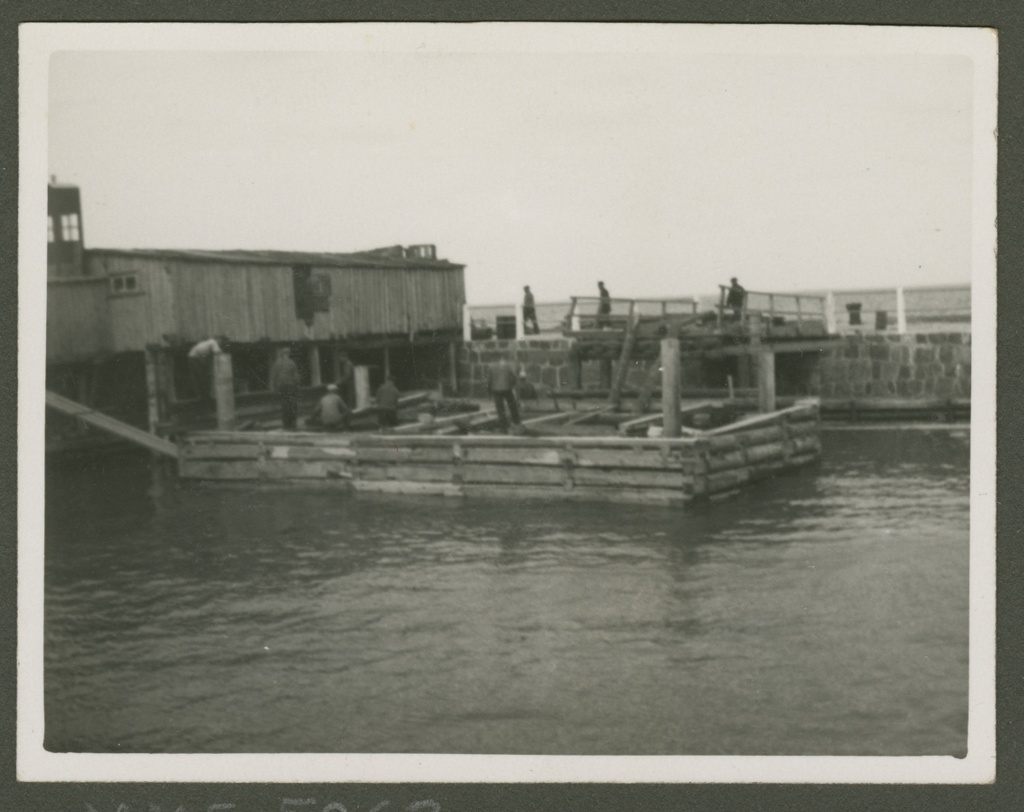 Delivery of Kärjekast at Kuivastu port