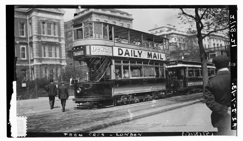 [london tram cars] (Loc)