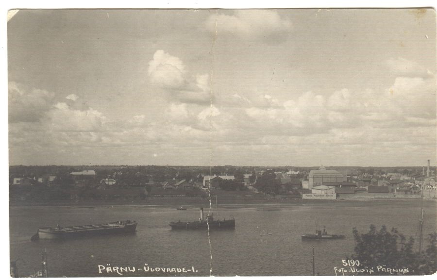 Vaade Pärnu linnale ja jõele
