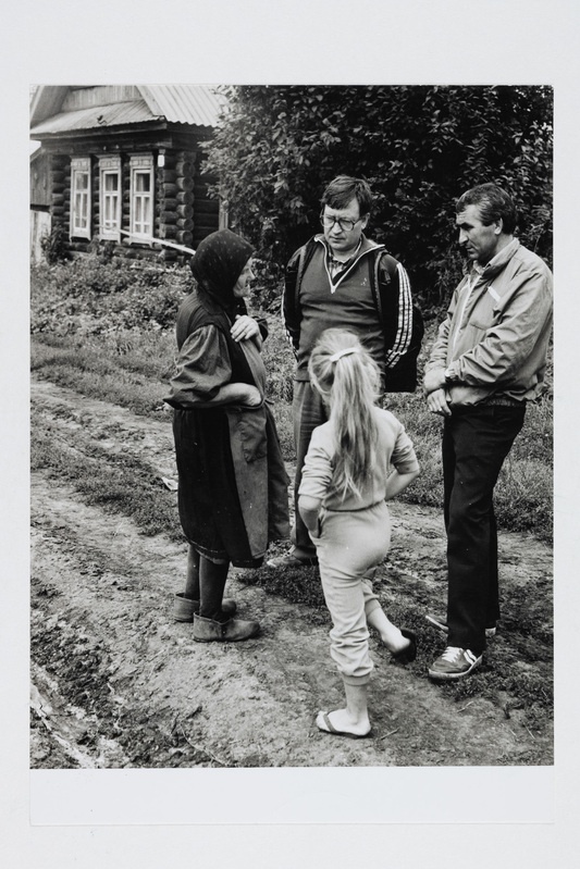 N. J. ... ja Zaverjuhhin (Mordva RÜ õppejõud) vestlemas V. K. Sulgina'ga.