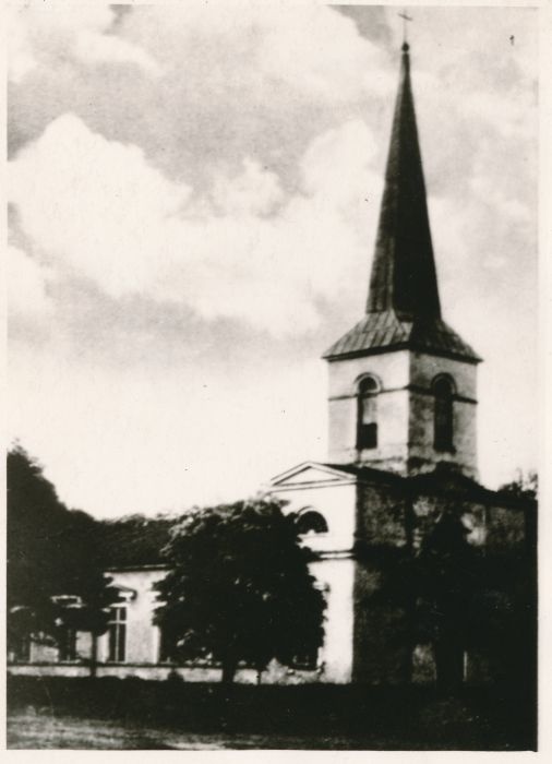 Foto. Kärla kirik, Saaremaa. Ümberpildistus M. Arro, 1967.