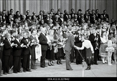 J. Tombi nim Kultuuripalee 40. aastapäeva kontsert.  similar photo