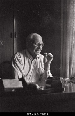 Poliitiliste ja Teadusalaste Teadmiste Levitamise Ühingu aseesimees Georg Abels.  similar photo