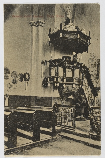 Kaarma kiriku kantsel