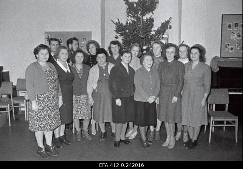 Majavalitsuse laste nääripuu.