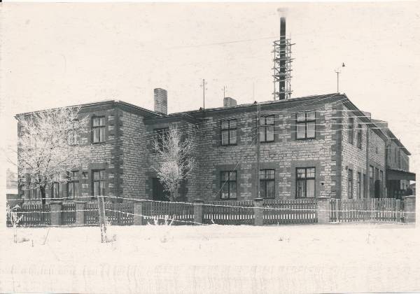 Tartu piimatoodete kombinaat (Tartu piimakombinaat). Vana hoone. 1950ndatel.