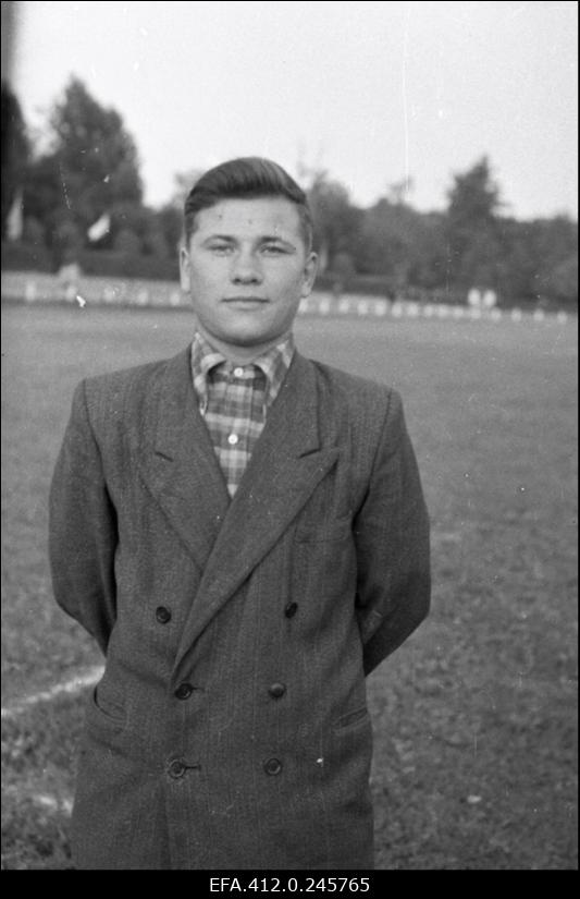 ENSV esivõistlused kergejõustikus.