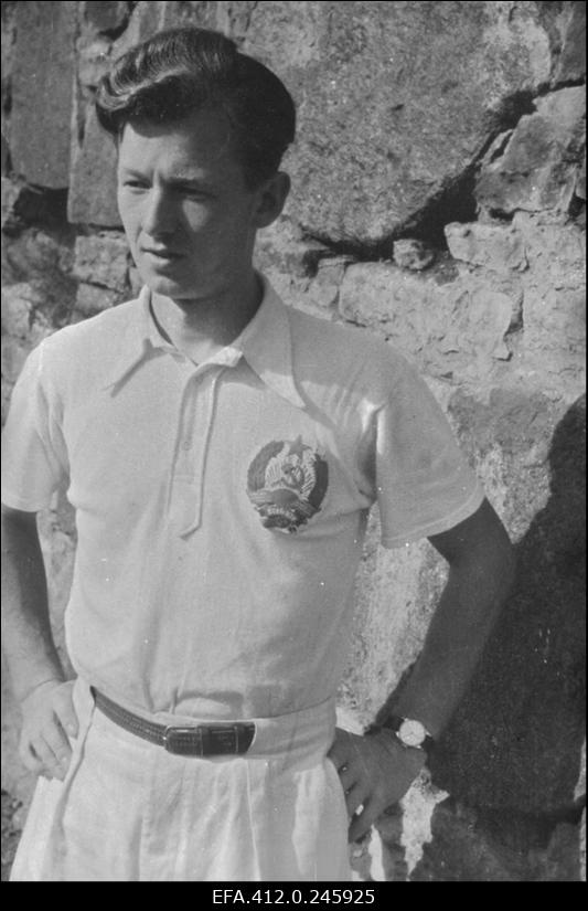 NSV Liidu 1953. a noorte tennise esivõistlusest osavõtjad.