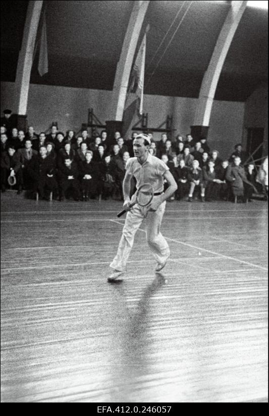 Tallinna ja Leningradi noorte demonstratsioon-võistlused tennises.