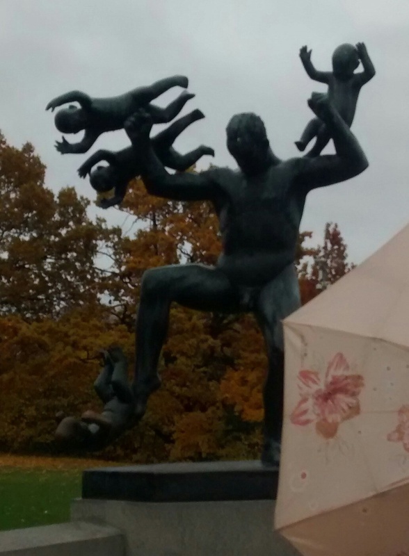 Oslos Frognerpargis asuv Gustav Vigeland skulptuur rephoto