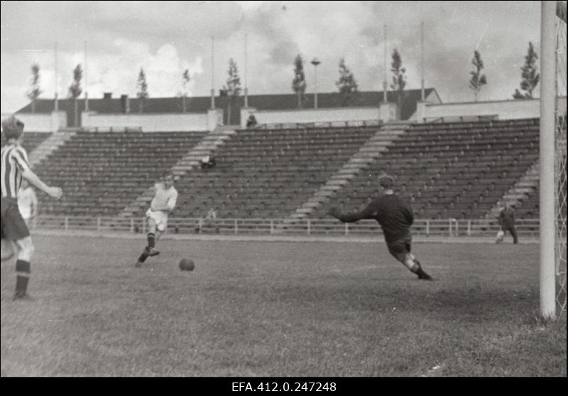 Spordimärkmik 22.07.1956: jalgpallivõistlus.