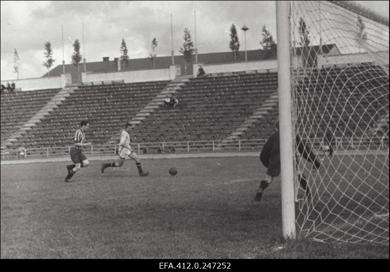 Spordimärkmik 22.07.1956: jalgpallivõistlus.