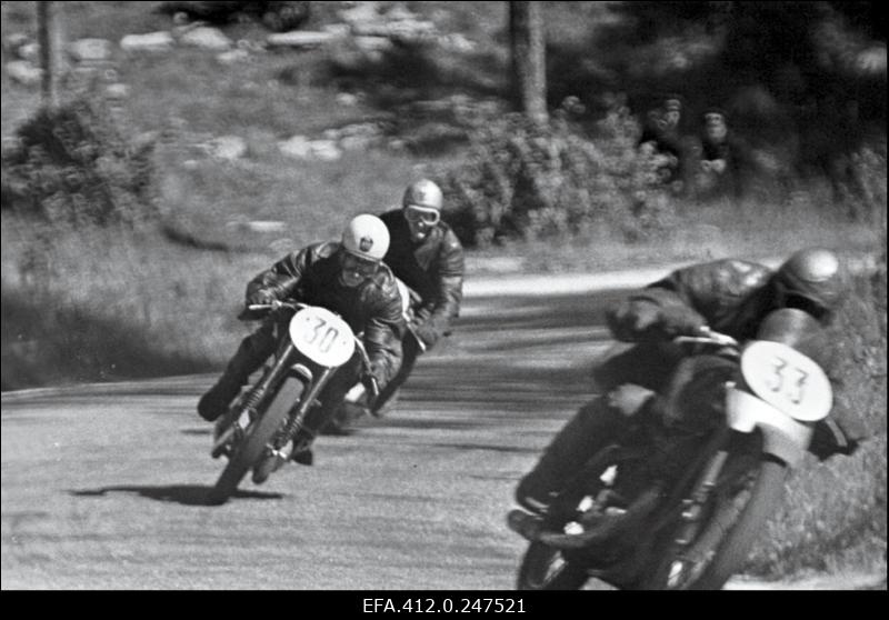 Motosport-kontrollstardid (NSVL).