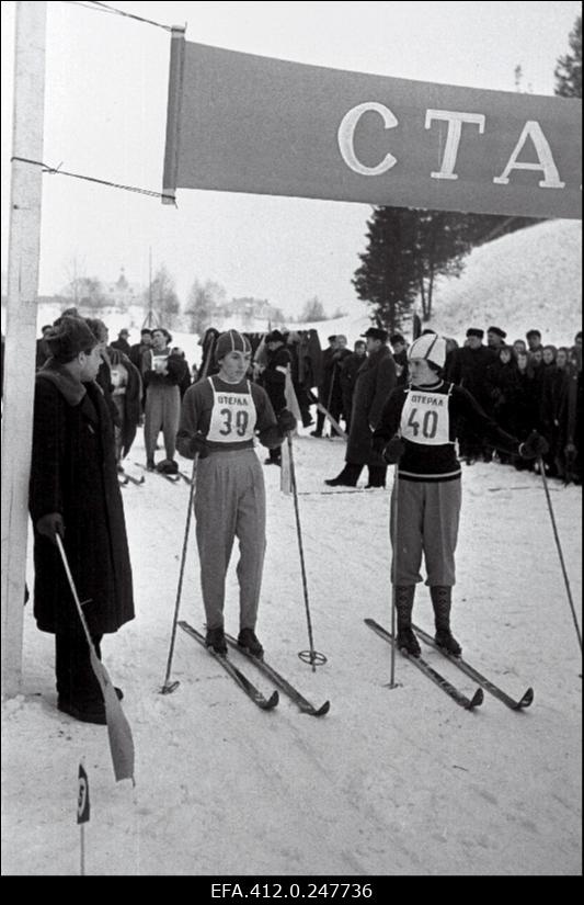 NSV Liidu suusatamise meistrivõistluste ajal Otepääl.