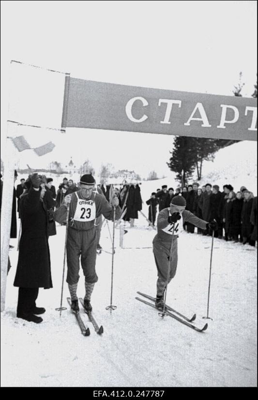 NSV Liidu suusatamise meistrivõistluste ajal Otepääl.