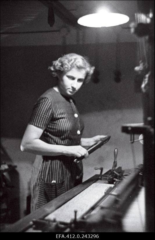 "Punase Koidu" kangur Aino Kõrtsini