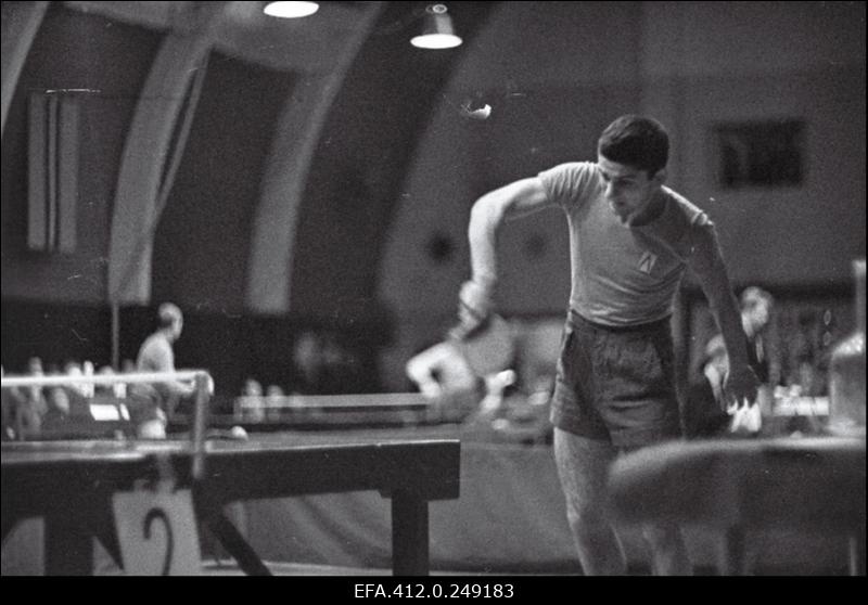 NSV Liidu meistrivõistlused lauatennises.