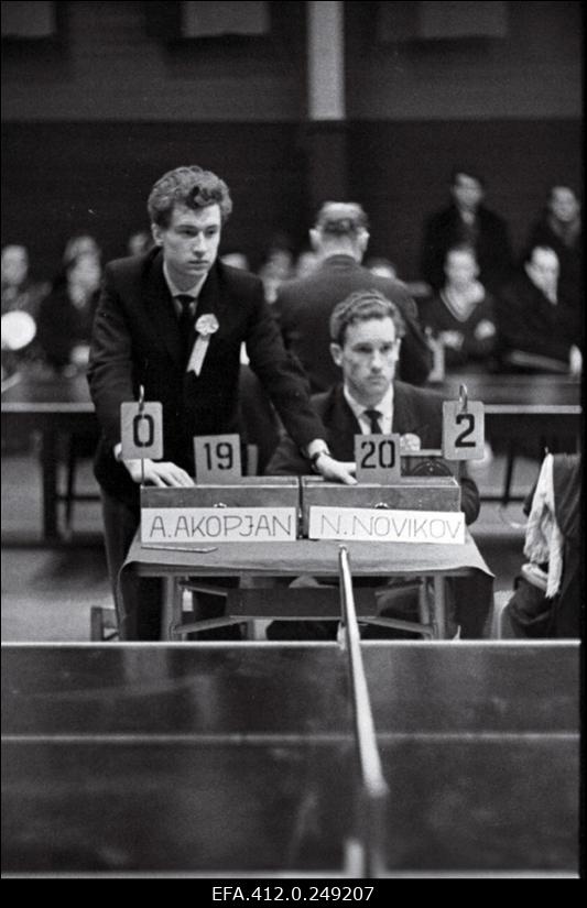 NSV Liidu meistrivõistlused lauatennises.
