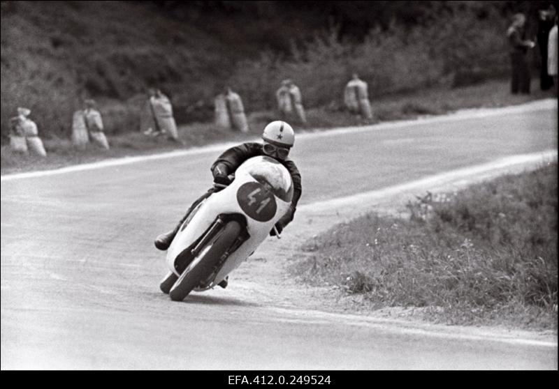 NSV Liidu meistrivõistlused ringrajasõidus (II etapp).