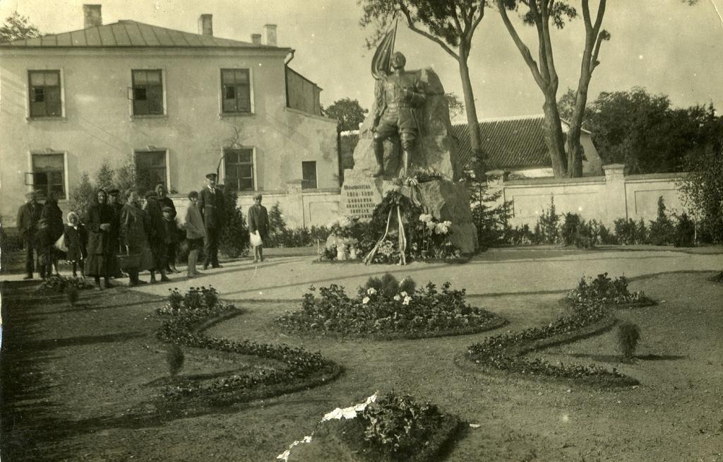 Kuressaare Vabadussõja monument