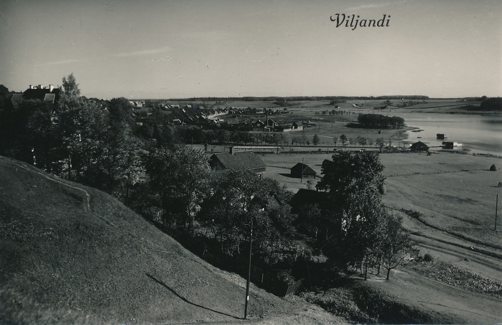 foto Üldvaade Viljandile lossimägedest