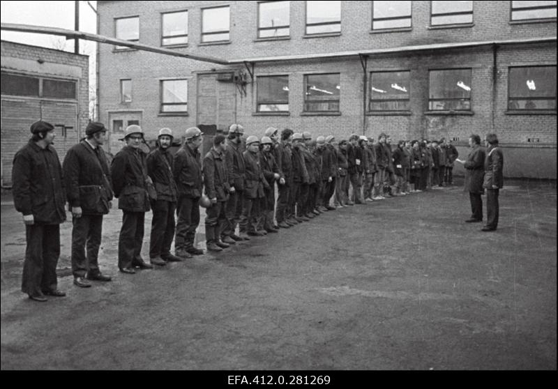 Teatriühingu Tööstuskombinaadi tsiviilkaitse õppused